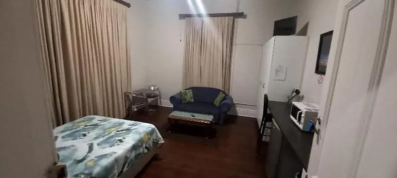 Glen Lilly Self Catering Daire Parow Güney Afrika